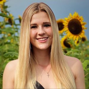 Meet your Posher, Shaela